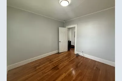 139 Lawton Ave #9, Lynn, MA 01902 - Photo 4