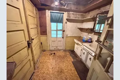 41 Mount Vernon St, Lowell, MA 01854 - Photo 14