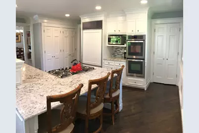 70 Sumner St, Newton, MA 02459 - Photo 10