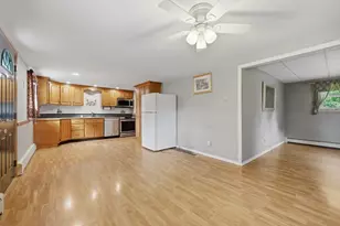 109 Greenwood Pl, Gardner, MA 01440 - Photo 6