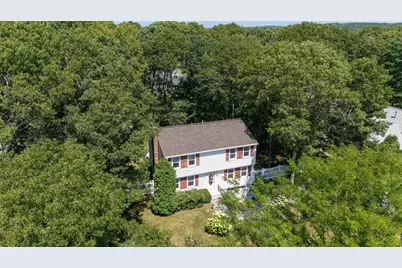 10 Pinehurst Dr, Bourne, MA 02532 - Photo 2