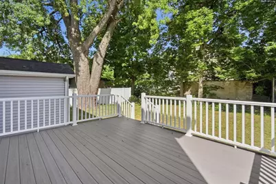 24 Medford St, Springfield, MA 01107 - Photo 30