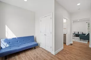 24 Medford St, Springfield, MA 01107 - Photo 2
