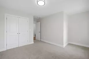 24 Medford St, Springfield, MA 01107 - Photo 16