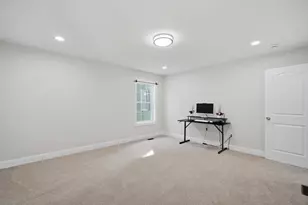 24 Medford St, Springfield, MA 01107 - Photo 22