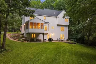 14 Whittier Dr, Bedford, NH 03304 - Photo 40