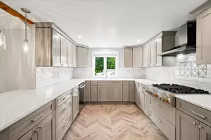 10 Hunter Dr, Newburyport, MA 01950 - Photo 8