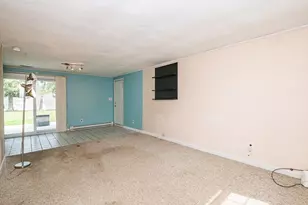 43 Catherine Dr, Peabody, MA 01960 - Photo 32