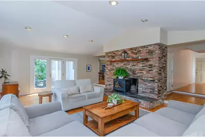 19 Register Rd, Marion, MA 02738 - Photo 6
