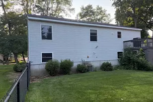 95 Meadow St, Framingham, MA 01701 - Photo 4