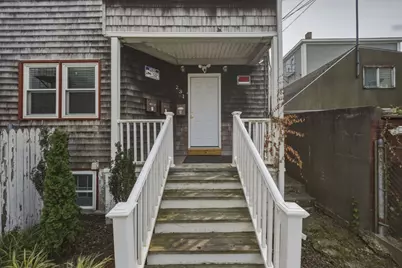 231 County St, Fall River, MA 02723 - Photo 2