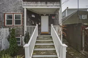 231 County St, Fall River, MA 02723 - Photo 2