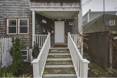 231 County St, Fall River, MA 02723 - Photo 2