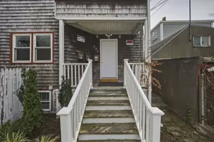 231 County St, Fall River, MA 02723 - Photo 2