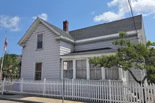 4 Kimball St, Ipswich, MA 01938 - Photo 1