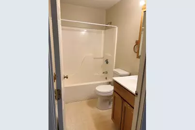 215 Walnut St #6, New Bedford, MA 02740 - Photo 6