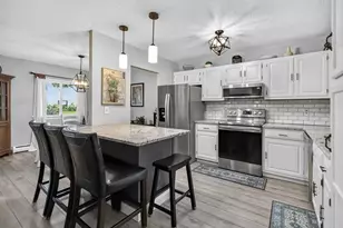 210 Fellsview Terrace, Stoneham, MA 02180 - Photo 2