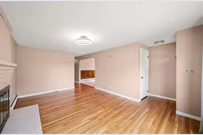 33 Cross St, Brockton, MA 02301 - Photo 8