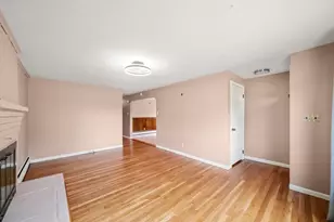 33 Cross St, Brockton, MA 02301 - Photo 8