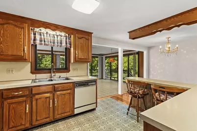 360 W Washington St, Hanson, MA 02341 - Photo 14