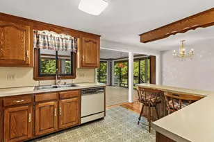 360 W Washington St, Hanson, MA 02341 - Photo 14