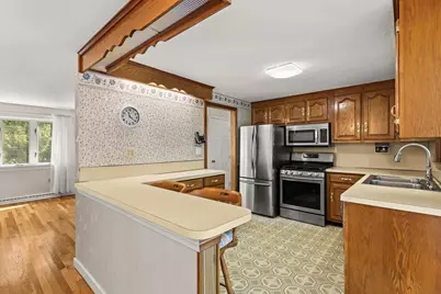 360 W Washington St, Hanson, MA 02341 - Photo 16