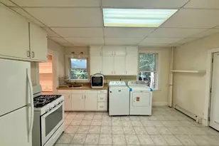 39 Newtonville Ave, Newton, MA 02458 - Photo 6