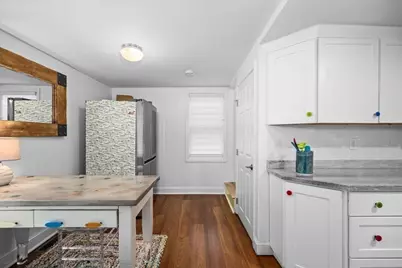 147 Sycamore St, New Bedford, MA 02740 - Photo 8