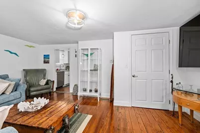 147 Sycamore St, New Bedford, MA 02740 - Photo 4