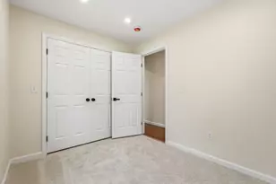 44-42 Gilbert Ave, Springfield, MA 01119 - Photo 20