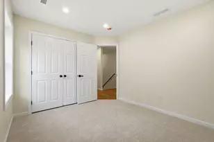 44-42 Gilbert Ave, Springfield, MA 01119 - Photo 16