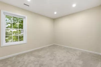 44-42 Gilbert Ave, Springfield, MA 01119 - Photo 14