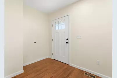 44-42 Gilbert Ave, Springfield, MA 01119 - Photo 4