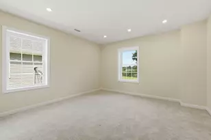 44-42 Gilbert Ave, Springfield, MA 01119 - Photo 18