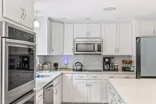 148 Rachel Dr, Taunton, MA 02780 - Photo 2