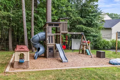 148 Rachel Dr, Taunton, MA 02780 - Photo 40