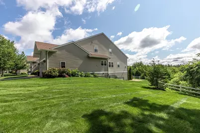 5 Thoreau Trl #5, Milford, MA 01757 - Photo 6