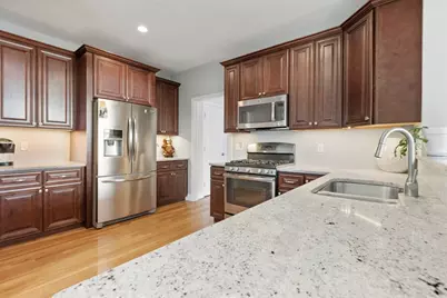 5 Thoreau Trl #5, Milford, MA 01757 - Photo 8