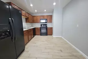 70 Oak St Ext, Brockton, MA 02301 - Photo 6