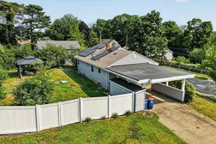 221 Rochambeau St, New Bedford, MA 02745 - Photo 28