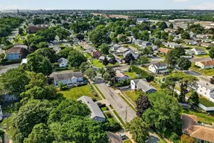 221 Rochambeau St, New Bedford, MA 02745 - Photo 34