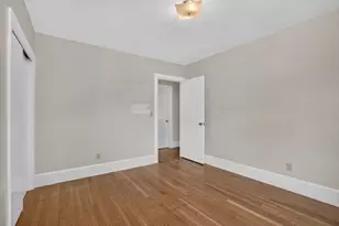 221 Rochambeau St, New Bedford, MA 02745 - Photo 26