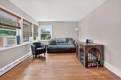 221 Rochambeau St, New Bedford, MA 02745 - Photo 12