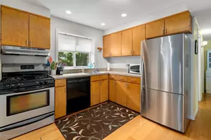 24 Vernon Rd, Natick, MA 01760 - Photo 2