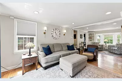 17 Savoy Ave, East Longmeadow, MA 01028 - Photo 12