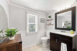17 Savoy Ave, East Longmeadow, MA 01028 - Photo 36