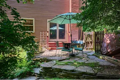 93 Arch St, Northampton, MA 01053 - Photo 34