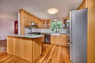 93 Arch St, Northampton, MA 01053 - Photo 6