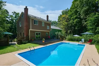 93 Arch St, Northampton, MA 01053 - Photo 32