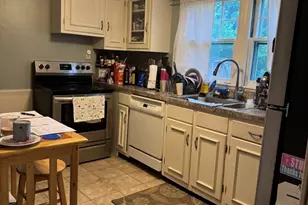 45 Thompkins Ave, East Longmeadow, MA 01028 - Photo 2